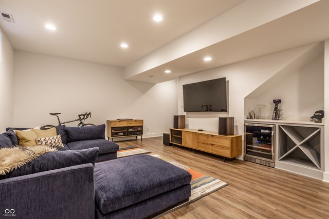 2156 N Alabama Street, Indianapolis, IN 46202