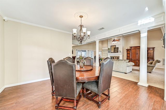 2536 22nd Avenue N, Texas City, TX 77590