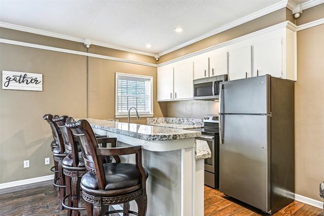 2536 22nd Avenue N, Texas City, TX 77590