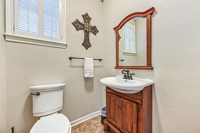 2536 22nd Avenue N, Texas City, TX 77590