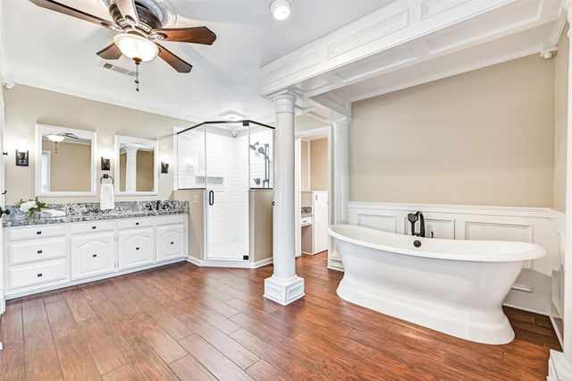 2536 22nd Avenue N, Texas City, TX 77590