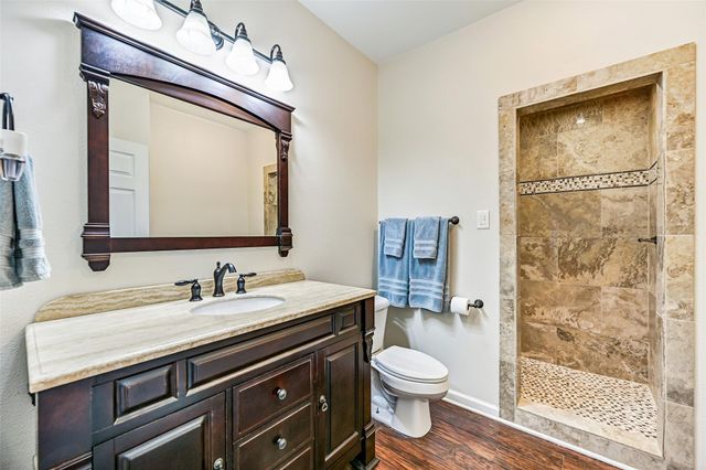 2536 22nd Avenue N, Texas City, TX 77590
