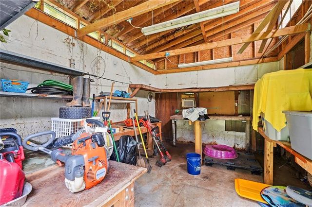 5370 Macy Grove Road, Kernersville, NC 27284