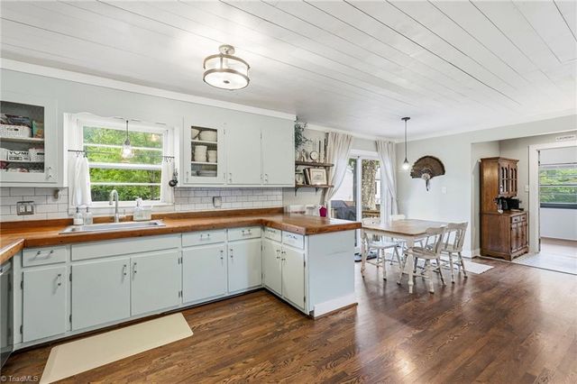 5370 Macy Grove Road, Kernersville, NC 27284