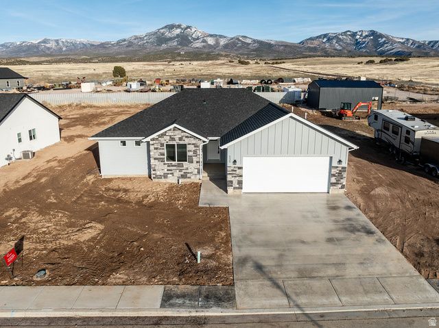 530 N 230 E, Fillmore, UT 84631