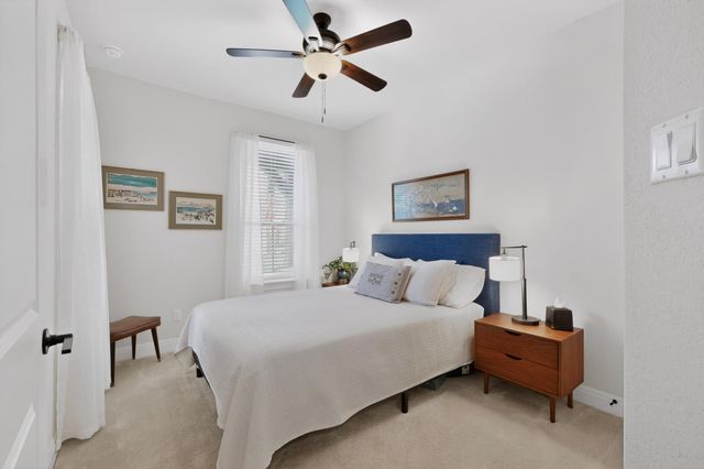 534 Grace Lilly DR, Buda, TX 78610