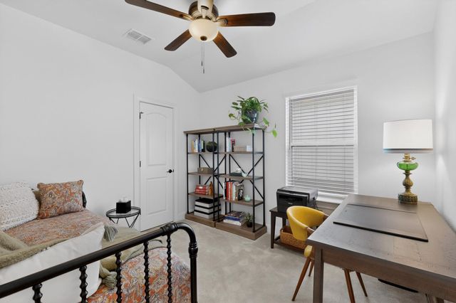 534 Grace Lilly DR, Buda, TX 78610