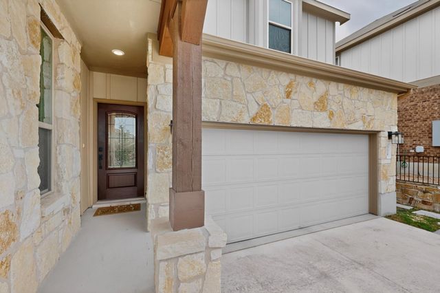 534 Grace Lilly DR, Buda, TX 78610