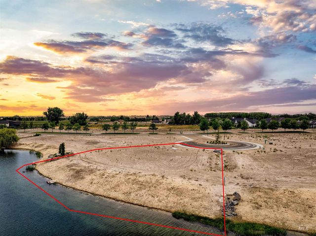 21545 Lake Fork Pt, Star, ID 83669