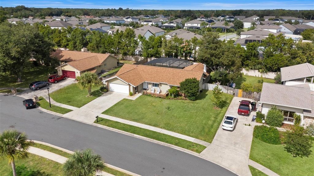 Image 9 of property listing at 2421 JENNIFER HOPE BOULEVARD, Longwood, FL 32779