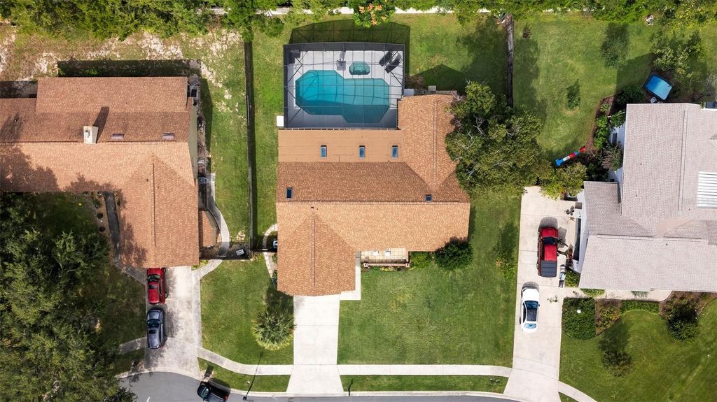 Image 10 of property listing at 2421 JENNIFER HOPE BOULEVARD, Longwood, FL 32779