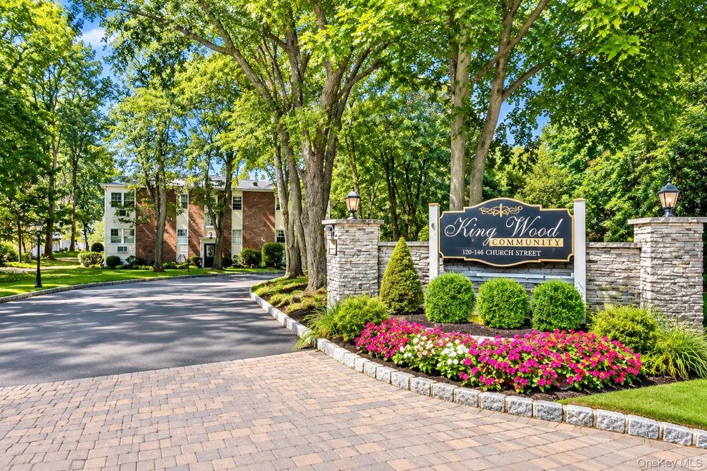 140 Church Street 3C, Kings Park, NY 11754 — exterior
