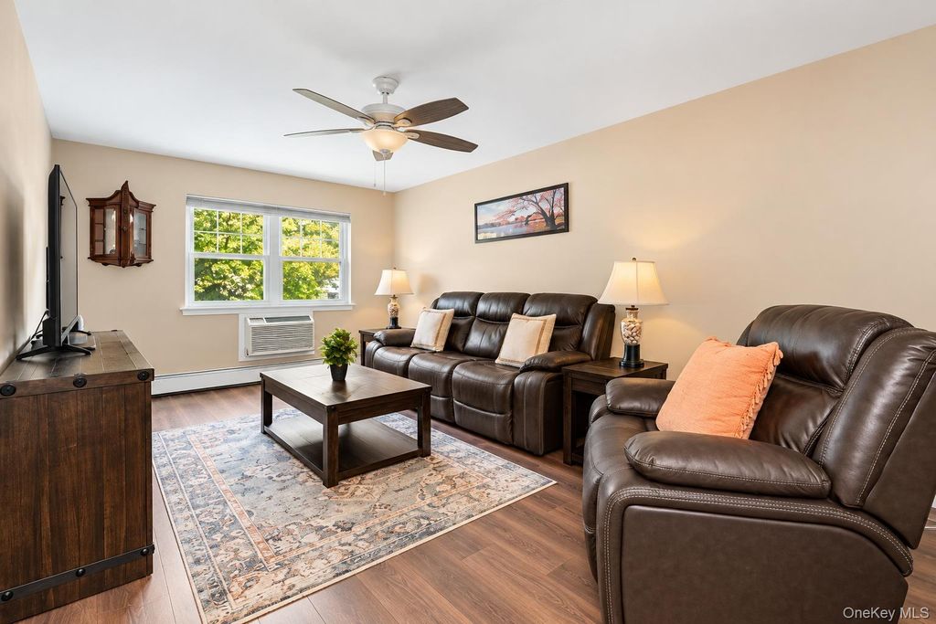 140 Church Street 3C, Kings Park, NY 11754 — photo 3