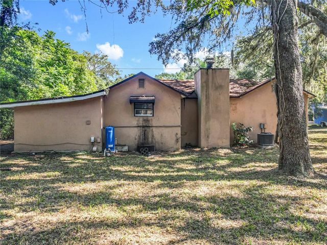 1336 ORANGE STREET, Apopka, FL 32703