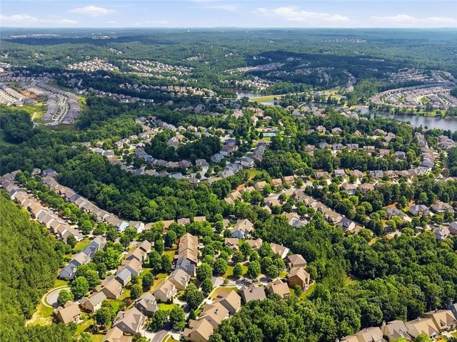 7719 Copper Kettle Way, Flowery Branch, GA 30542