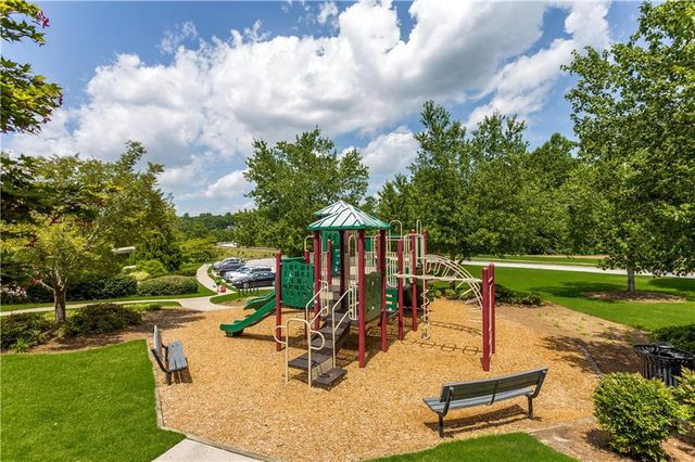 7719 Copper Kettle Way, Flowery Branch, GA 30542
