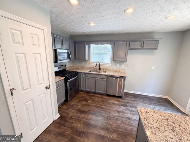 59 Paradise Circle, Douglasville, GA 30134