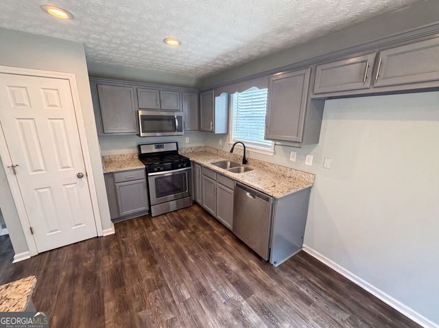 59 Paradise Circle, Douglasville, GA 30134