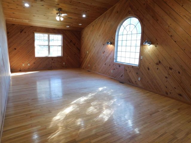 1305 Maretburg Cemetery Road, Mt Vernon, KY 40456