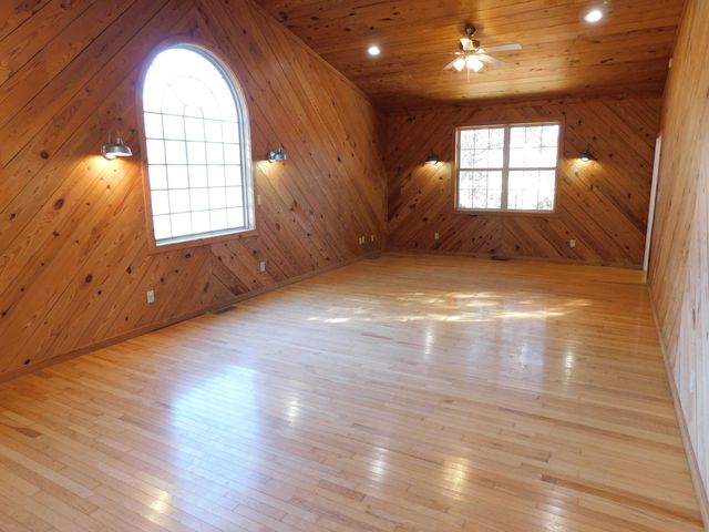 1305 Maretburg Cemetery Road, Mt Vernon, KY 40456