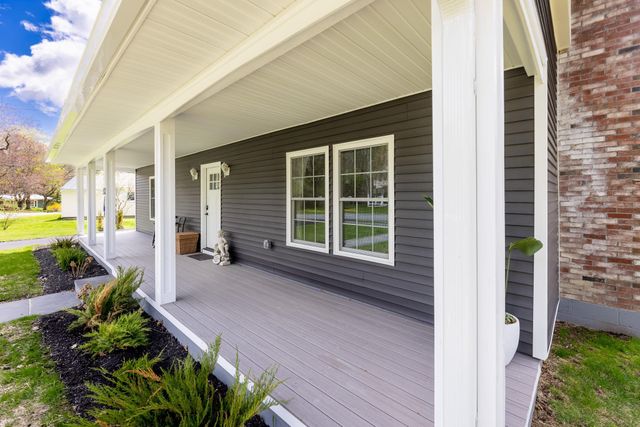 12 Dresden Road, Hanover, NH 03755