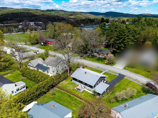 12 Dresden Road, Hanover, NH 03755