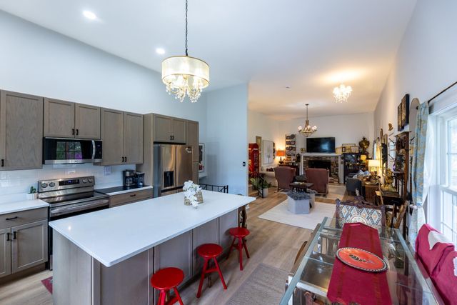 12 Dresden Road, Hanover, NH 03755