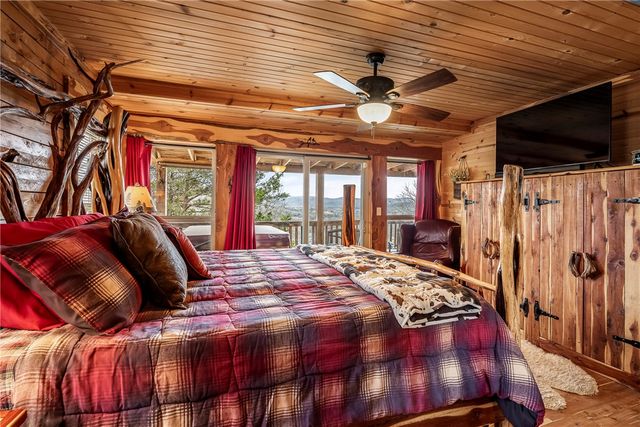 157 County Road 210, Eureka Springs, AR 72632