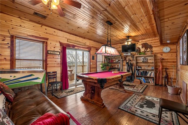 157 County Road 210, Eureka Springs, AR 72632