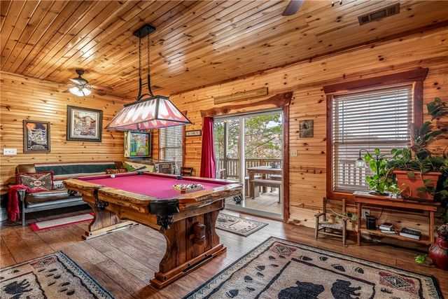 157 County Road 210, Eureka Springs, AR 72632