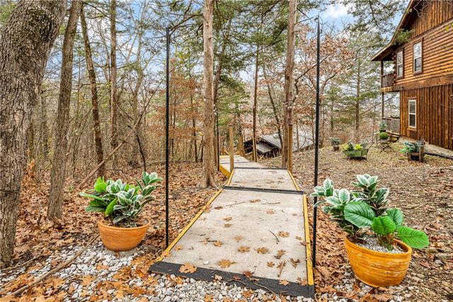 157 County Road 210, Eureka Springs, AR 72632