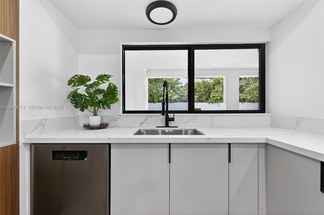 7311 Fairway Blvd, Miramar, FL 33023