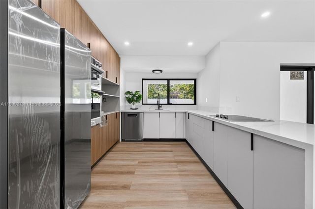 7311 Fairway Blvd, Miramar, FL 33023