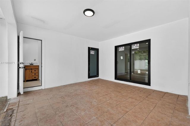 7311 Fairway Blvd, Miramar, FL 33023