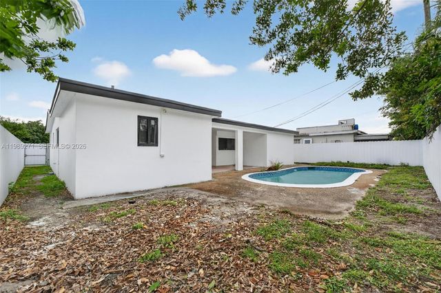 7311 Fairway Blvd, Miramar, FL 33023