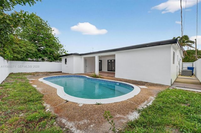 7311 Fairway Blvd, Miramar, FL 33023