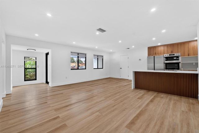 7311 Fairway Blvd, Miramar, FL 33023