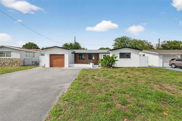 7311 Fairway Blvd, Miramar, FL 33023