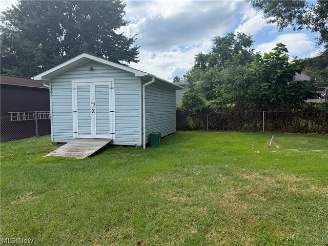 502 Victoria Avenue, Parkersburg, WV 26101