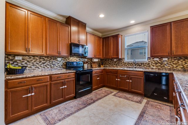 1247 Lake Pt, San Antonio, TX 78245