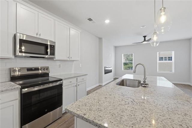 3633 PARKWAY JAMES Drive, Snellville, GA 30039