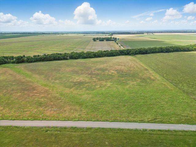 6482 County Road 1050, Celeste, TX 75423