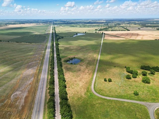 6482 County Road 1050, Celeste, TX 75423