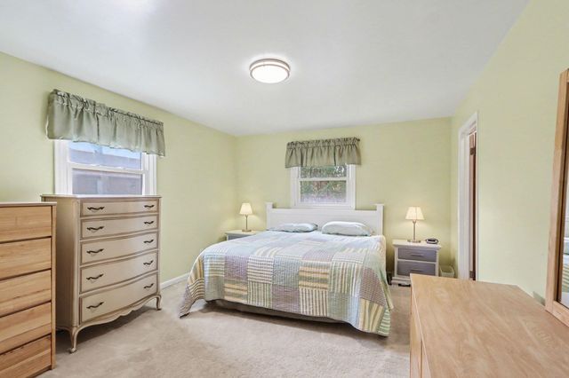 1207 Hampton Oaks Drive, Portage, MI 49024