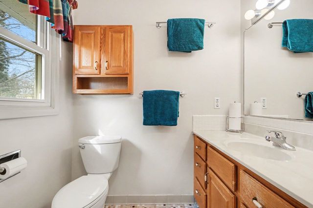 1207 Hampton Oaks Drive, Portage, MI 49024