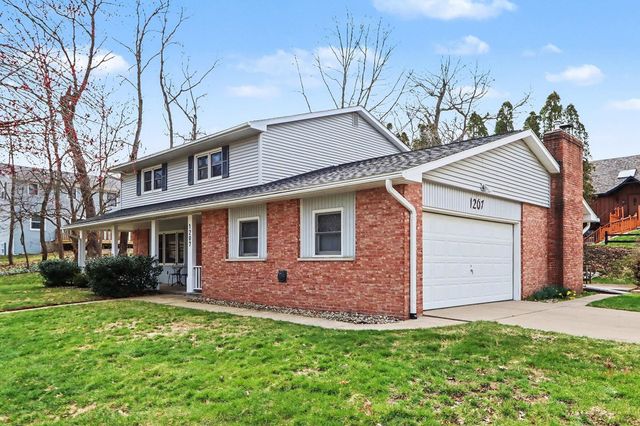 1207 Hampton Oaks Drive, Portage, MI 49024