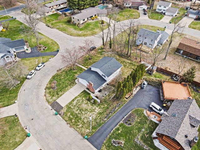 1207 Hampton Oaks Drive, Portage, MI 49024