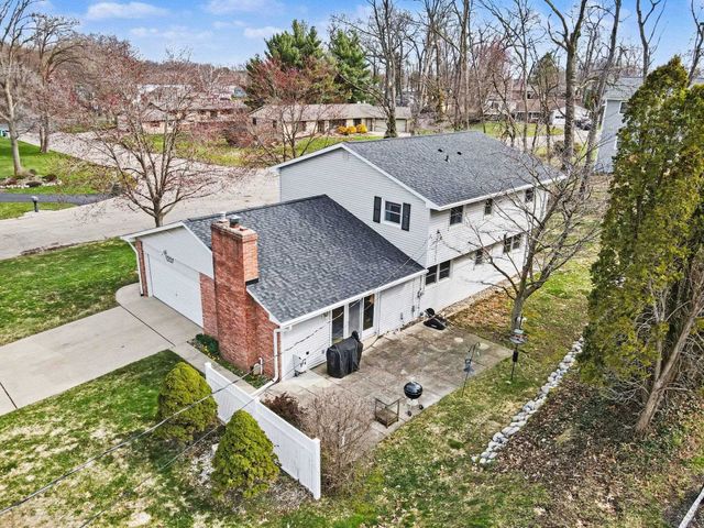 1207 Hampton Oaks Drive, Portage, MI 49024