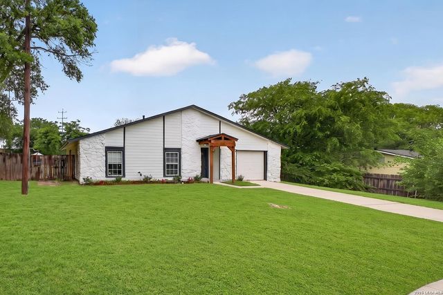 12209 LUCKY OAKS ST, Live Oak, TX 78233