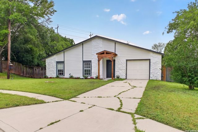 12209 LUCKY OAKS ST, Live Oak, TX 78233